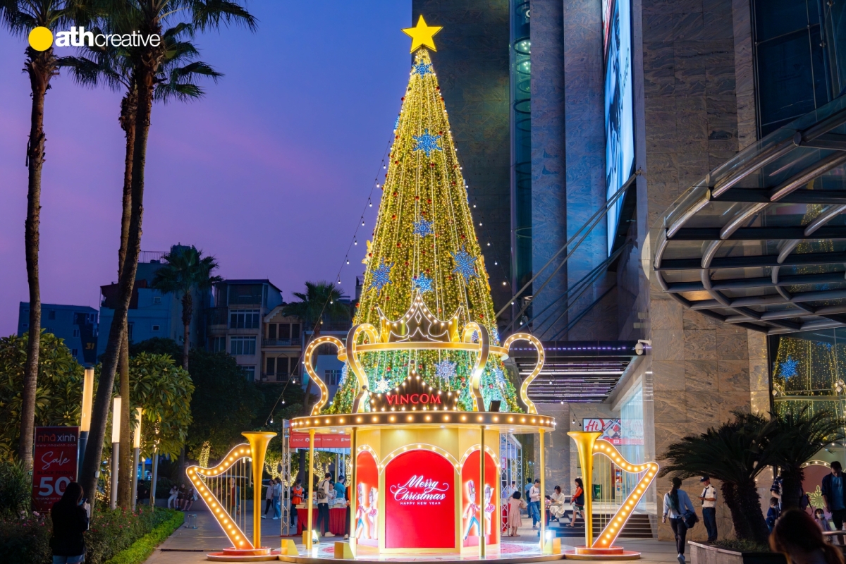 DECOR GIÁNG SINH 2023 VINCOM NGUYỄN CHÍ THANH