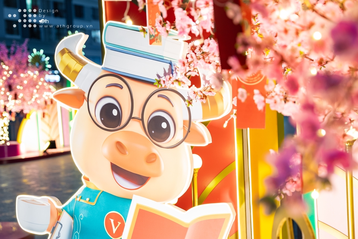 DECOR TẾT VINCOM 2021