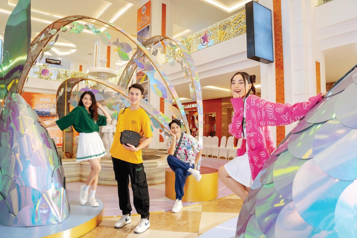 DECOR TRUNG THU VINCOM ROYAL CITY 2022