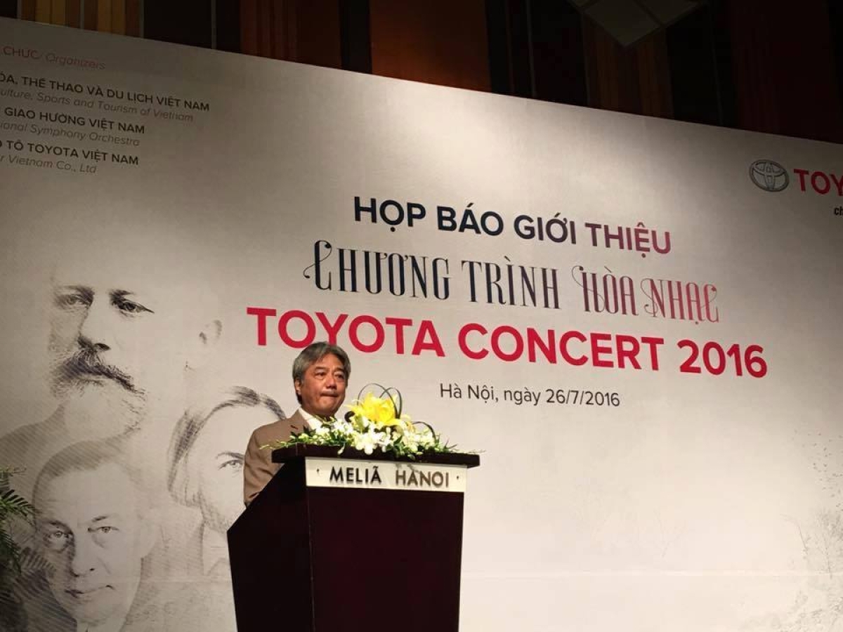 THIẾT KẾ ẤN PHẨM TRUYỀN THÔNG TOYOTA CONCERT 2016
