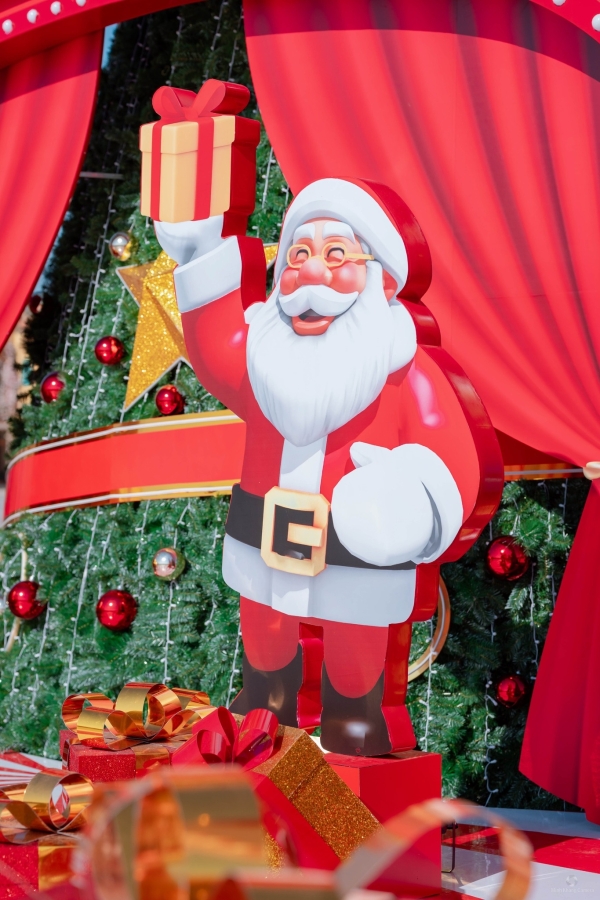 DECOR GIÁNG SINH VINWONDERS CỬA HỘI