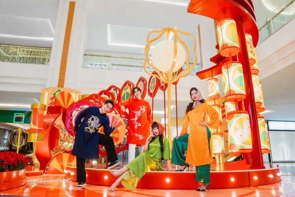 DECOR TẾT 2024 VINCOM ROYAL CITY VÀ TRẦN DUY HƯNG