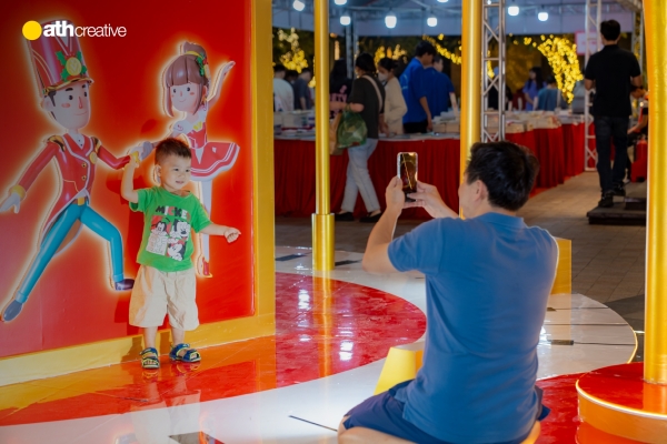 DECOR GIÁNG SINH 2023 VINCOM NGUYỄN CHÍ THANH