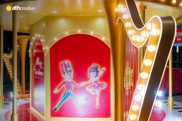 DECOR GIÁNG SINH 2023 VINCOM NGUYỄN CHÍ THANH