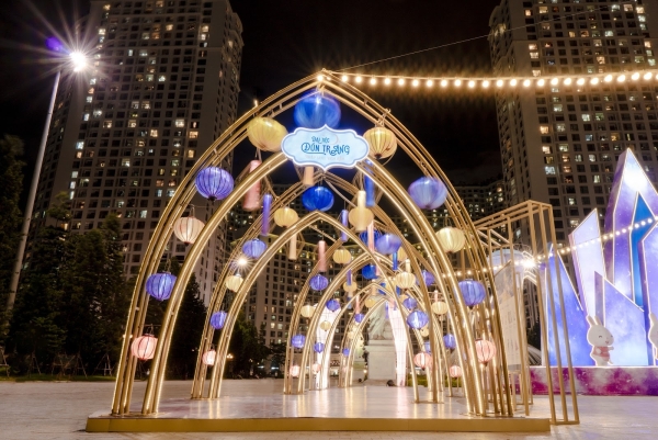 DECOR TRUNG THU 2020 TẠI VINCOM