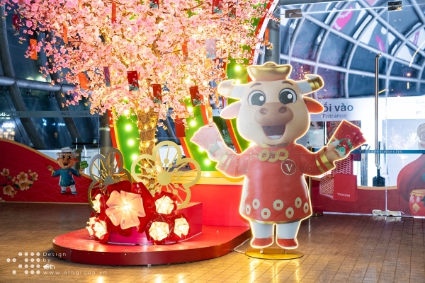 DECOR TẾT VINCOM 2021