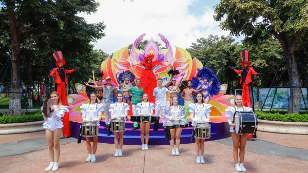 DECOR CARNIVAL RỒNG SUN WORLD HẠ LONG 2022