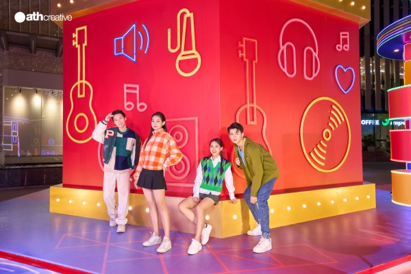 DECOR NOEL VINCOM SMART CITY 2022