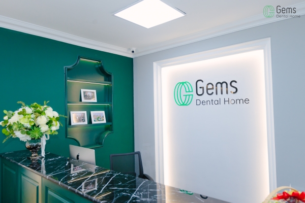 BỘ NHẬN DIỆN THƯƠNG HIỆU GEMS DENTAL HOME