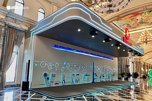 DECOR TRIỂN LÃM 30 NĂM VINGROUP