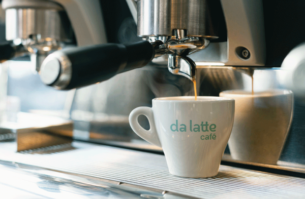 THIẾT KẾ BỘ NHẬN DIỆN THƯƠNG HIỆU DA LATTE CAFE’