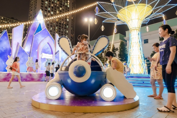 DECOR TRUNG THU 2020 TẠI VINCOM