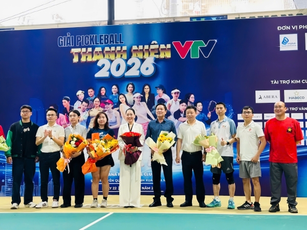 DECOR BOOTH CHỤP HÌNH ĐOÀN THANH NIÊN VTV