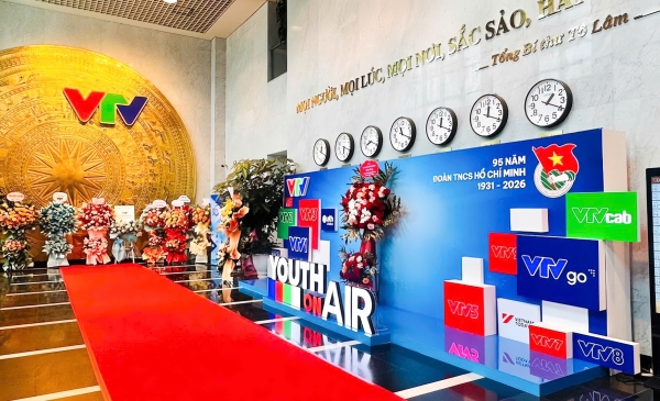 DECOR BOOTH CHỤP HÌNH ĐOÀN THANH NIÊN VTV