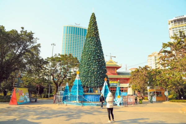 LỄ HỘI MÙA ĐÔNG TRÊN XỨ SỞ RỒNG TUYẾT SUNWORLD HẠ LONG