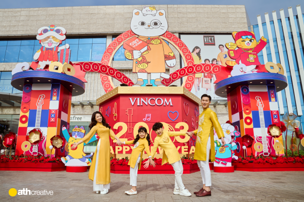 XUẤT HÀNH ĐẦU NĂM, TẾT THÊM RỰC RỠ TẠI VINCOM