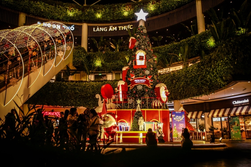 Gợi ý những thiết kế cây thông đẹp dành cho Giáng sinh 2023