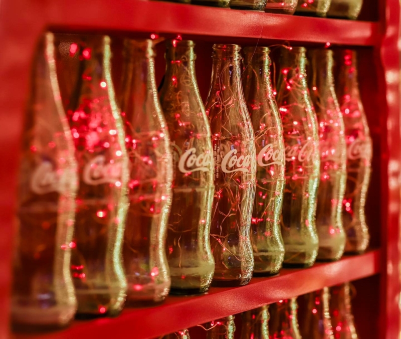 Sự kỳ diệu của bộ nhận diện thương hiệu Coca-Cola