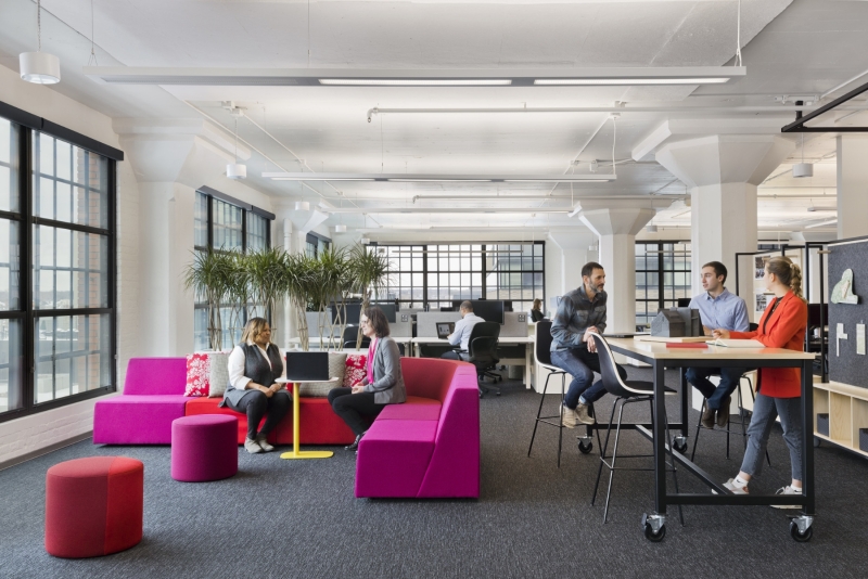 Thúc đẩy kết nối nơi làm việc với nội thất văn phòng